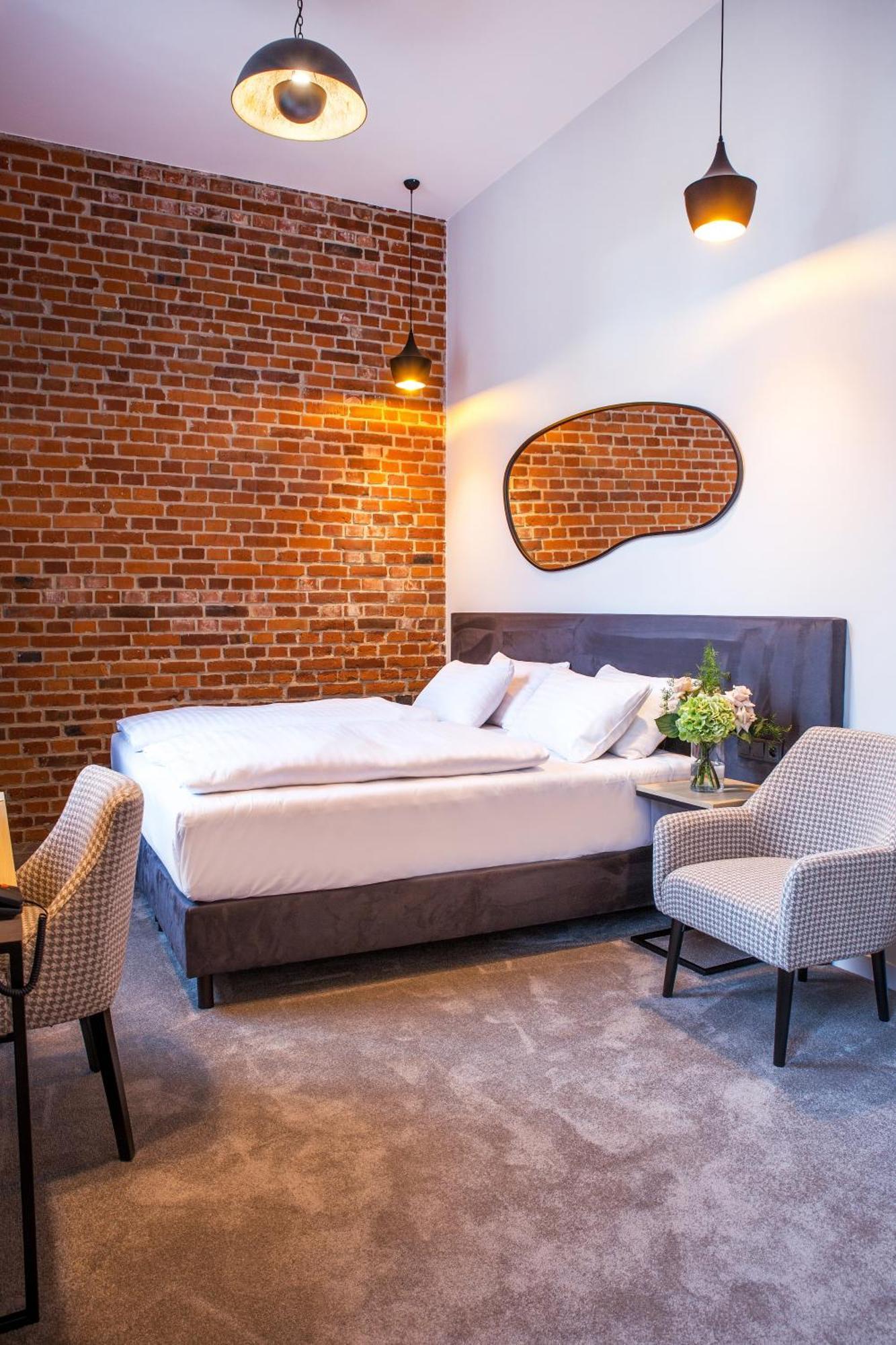 Hotel Hugo Business & Spa Kędzierzyn-Koźle Esterno foto