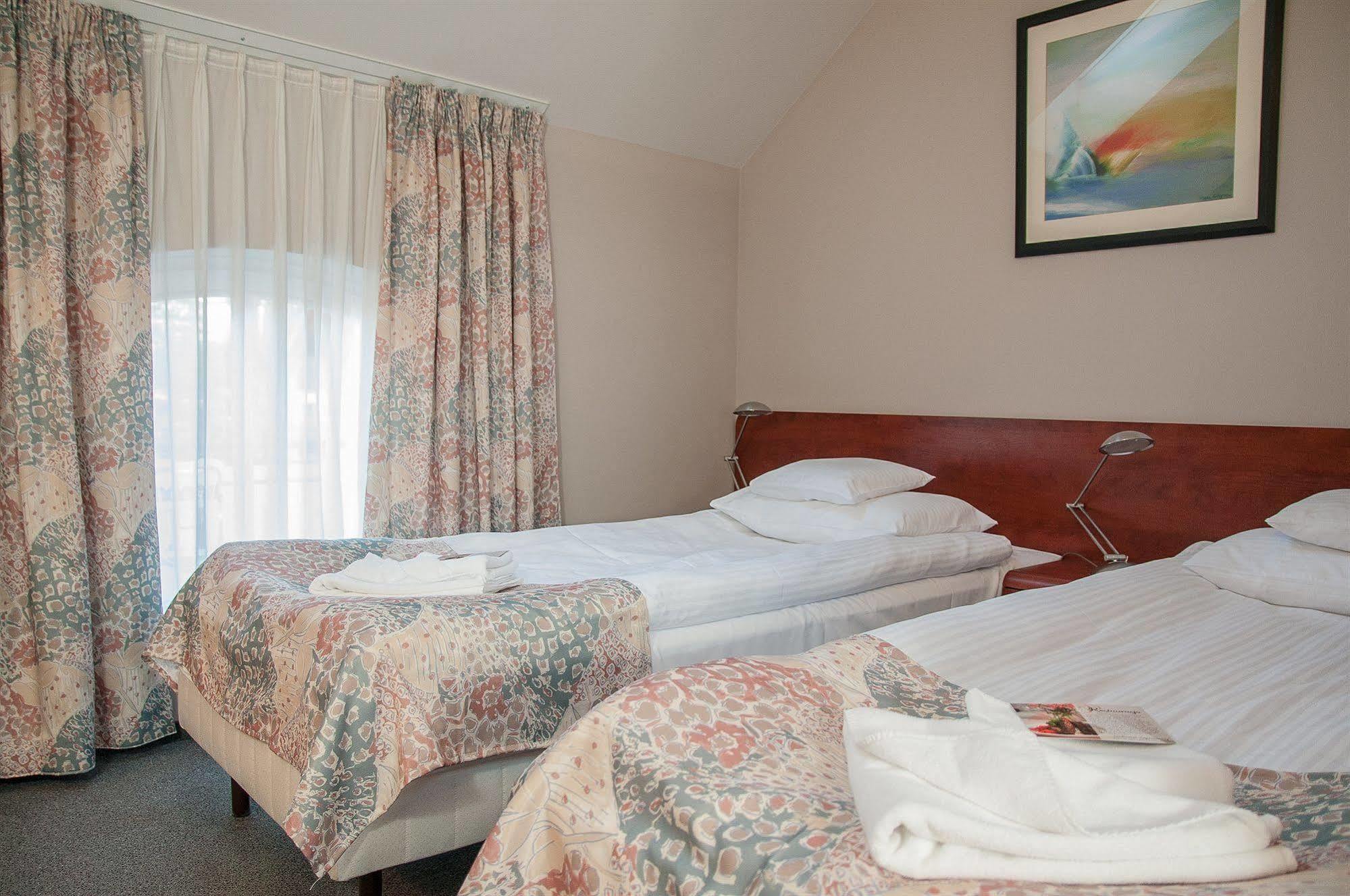 Hotel Hugo Business & Spa Kędzierzyn-Koźle Esterno foto