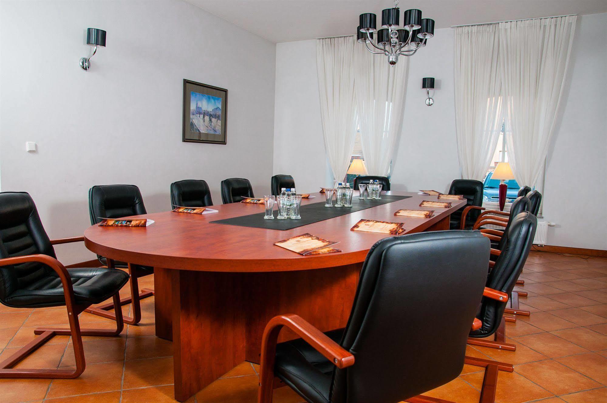 Hotel Hugo Business & Spa Kędzierzyn-Koźle Esterno foto